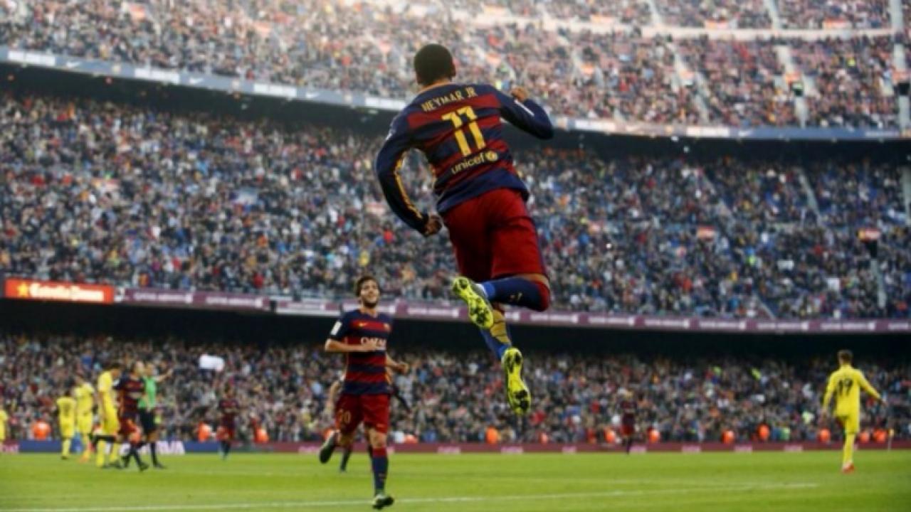 Neymar celebrates his Ronaldinho like goal vs Villarreal 