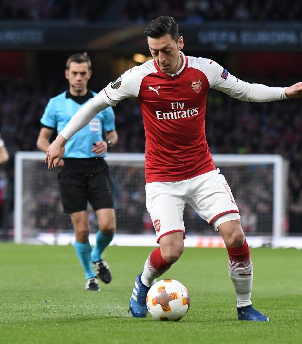 Mesut Ozil In Last Year's UEL Semi-Final Match