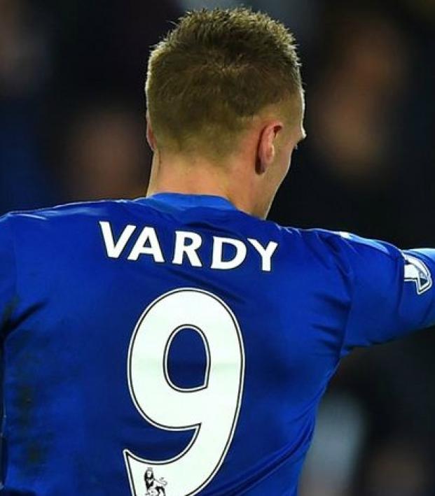 Jamie Vardy celebrates a stunning goal against Liverpool. 