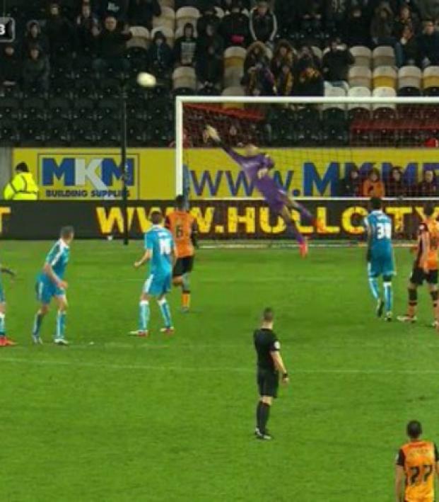 Robert Snodgrass's stoppage time goal lifted Hull City over Wolverhampton Wanderers. 