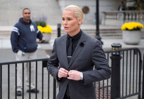 Ashlyn Harris fashion