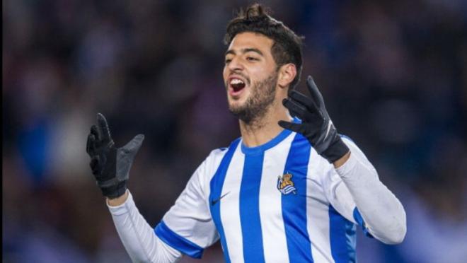 Carlos Vela vilified for Tweet