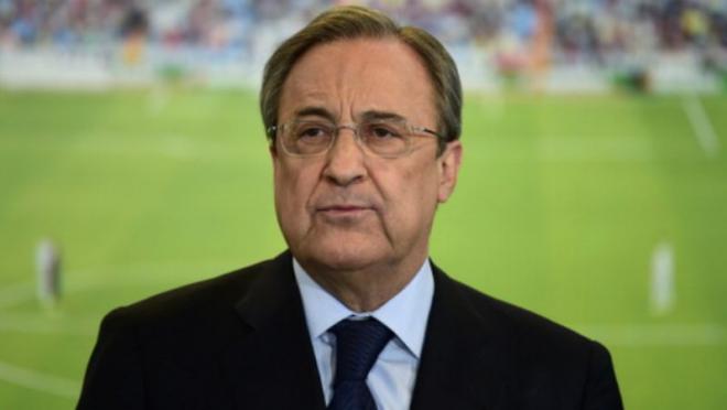 Iker Casillas's agent implies Florentino Perez is crazy