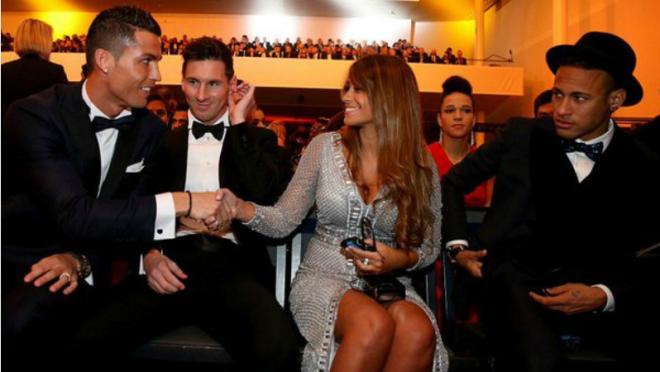 Messi girlfriend