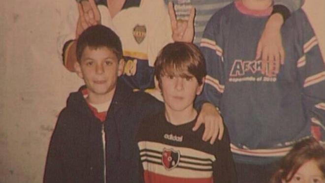 Lionel Messi with friends as a kid