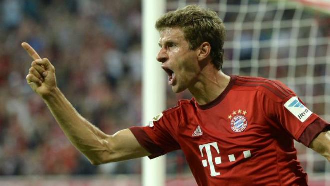 Thomas Muller poitning and yelling in the most Muller way. 