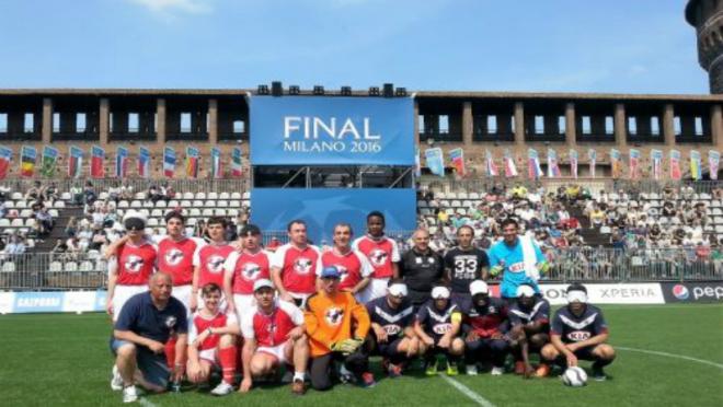 Members of Girondins de Bordeaux and ASD Liguria Calcio Non Vedenti