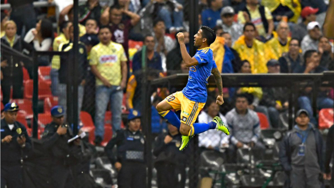 Tigres hammer Club America