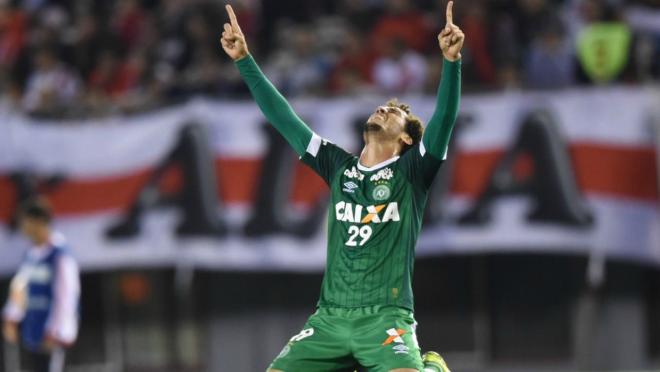 Chapecoense defender Neto could play again.