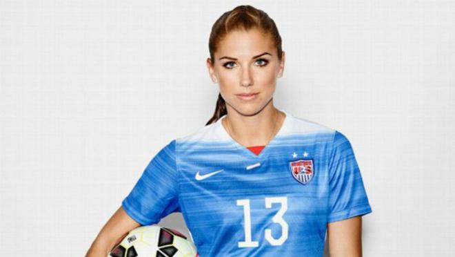 Alex Morgan signs with Lyon.