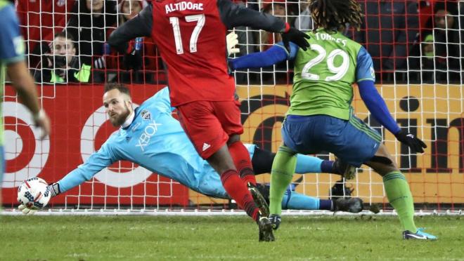 Stefan Frei MLS Cup save