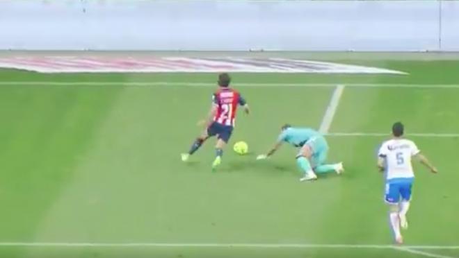 Puebla Keeper's Blooper In Goal Versus Chivas