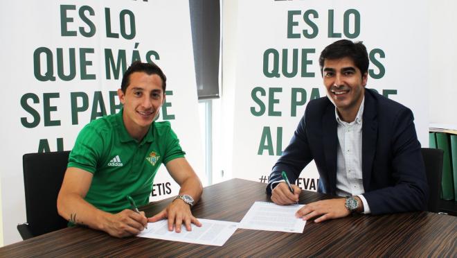 Andres Guardado transfer to Real Betis