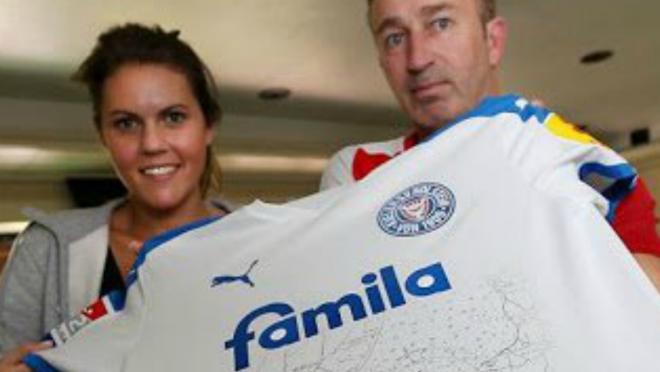 Holstein Kiel away kit