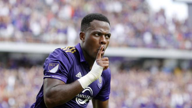 Cyle Larin transfer