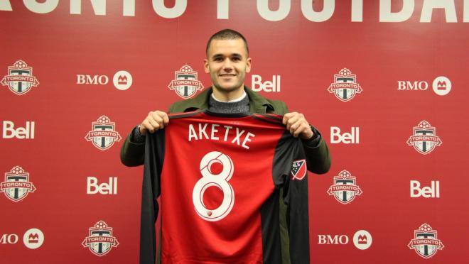 Toronto FC signing