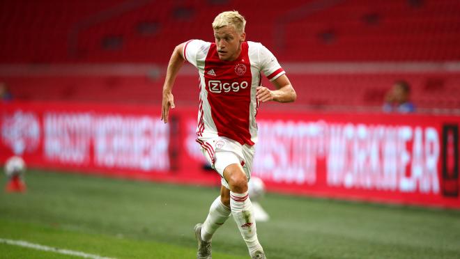 Donny van de Beek Transfer Fee