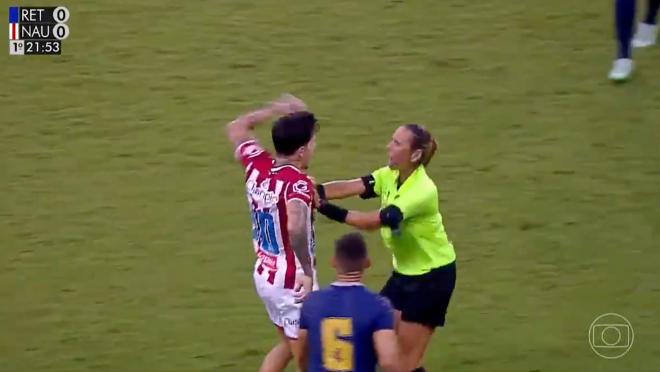 Brazilian player attacks female ref