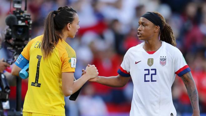 Christiane Endler saves vs USWNT