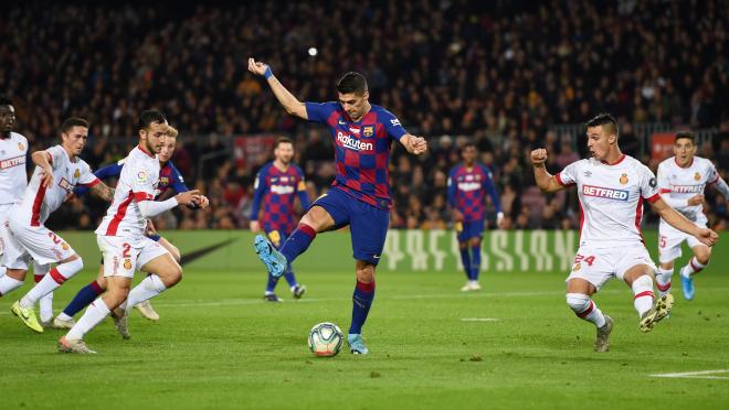 Luis Suarez backheel goal vs Mallorca