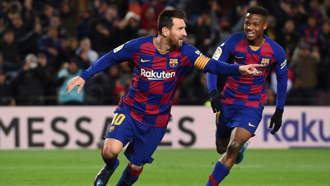 Lionel Messi celebrates his goal vs. Granada