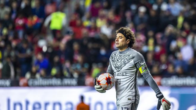 Memo Ochoa