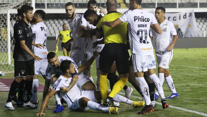 Santos vs LDU Quito