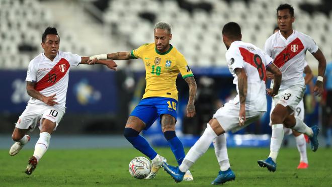 Neymar nutmeg Peru