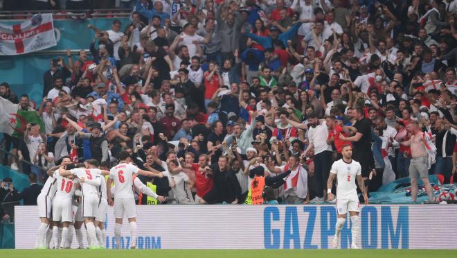 Luke Shaw goal vs Italy