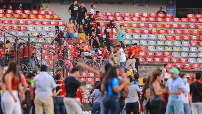 Riña Querétaro vs Atlas