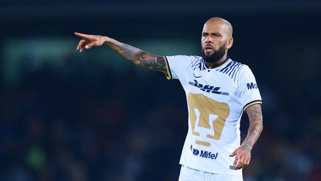 Dani Alves Pumas debut