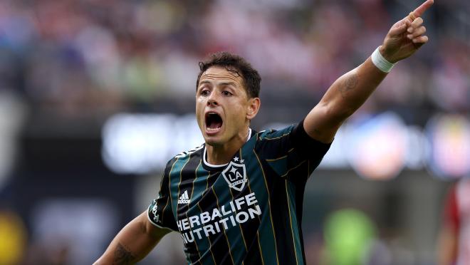 Chicharito Hernádez penalty kick