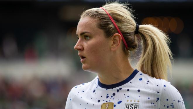 Lindsey Horan Lyon transfer