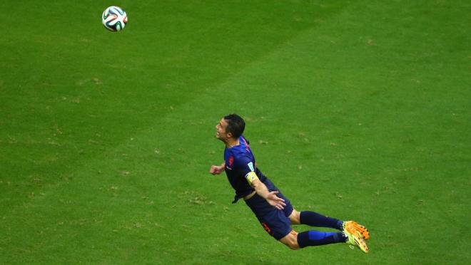 Robin van Persie header vs Spain