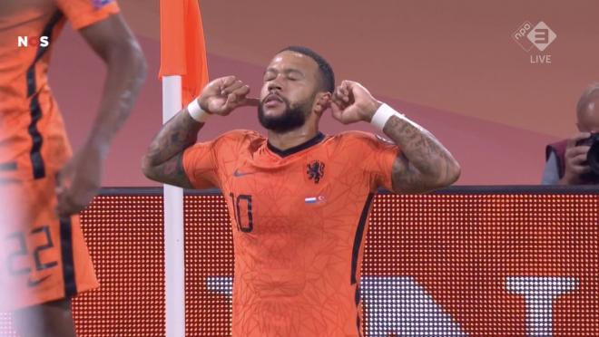 Memphis Depay goal vs Turkey