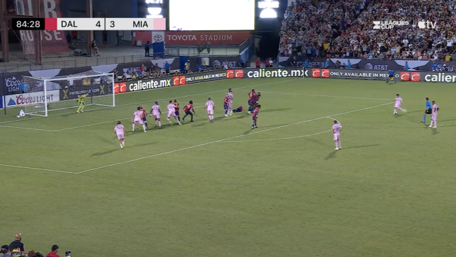 Lionel Messi free kick vs FC Dallas