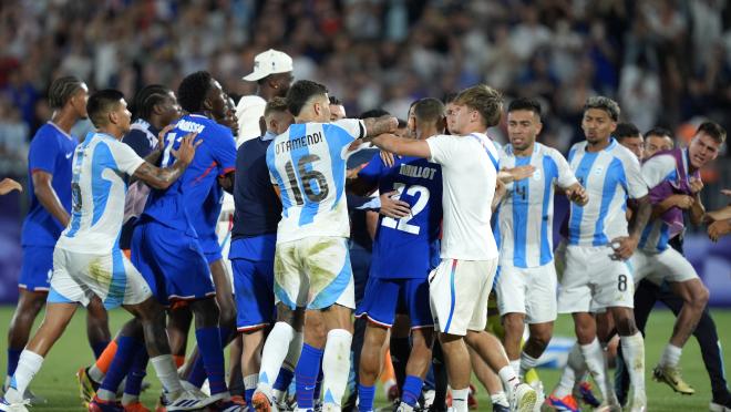 France vs Argentina fight