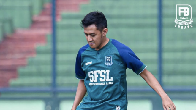 Indonesian player struck by lightning