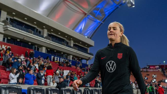 Lindsey Horan apology