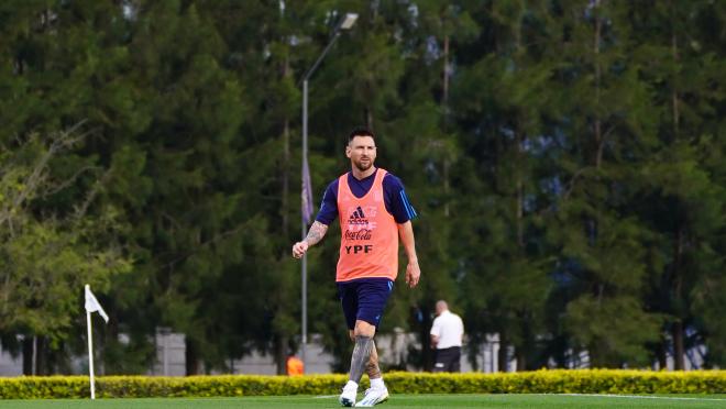 Will Messi play vs Paraguay