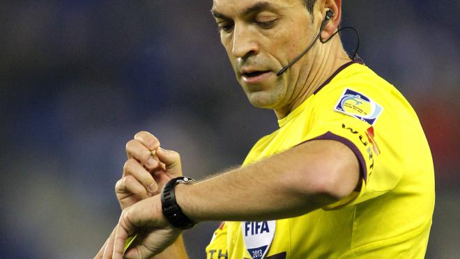 How Does Ref Decide When To End Soccer Match?