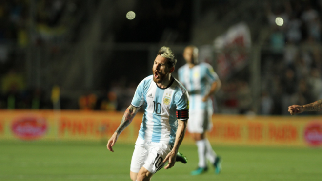 Messi Free Kick vs Colombia 