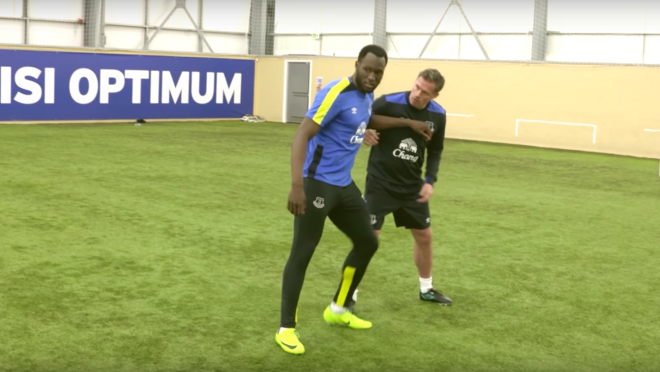 Romelu Lukaku finishing drills with Jamie Carragher