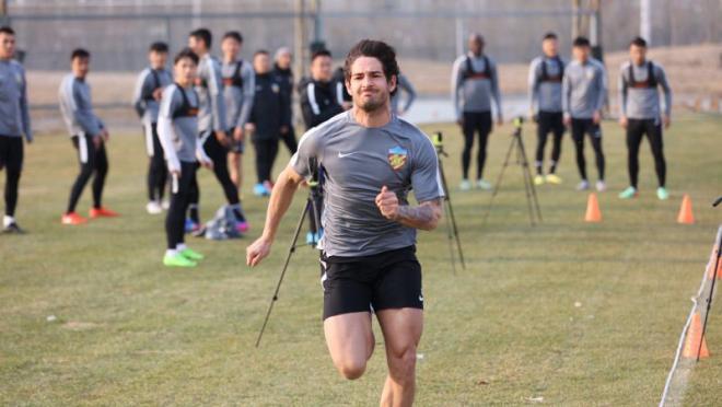 Distance run per sport: Alexandre Pato Running 