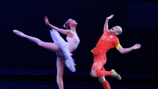 Arjen Robben Flop ballerina Meme Funny