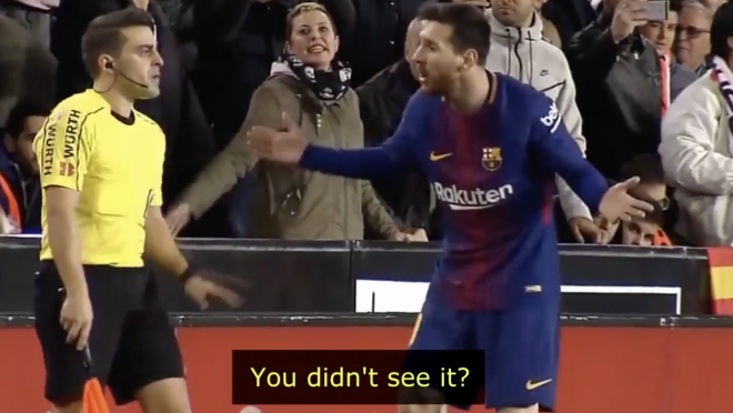 Messi Arguing With La Liga Referees 