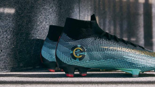 Cristiano Ronaldo Nike Mercurial Superfly Chapter 6 Boots