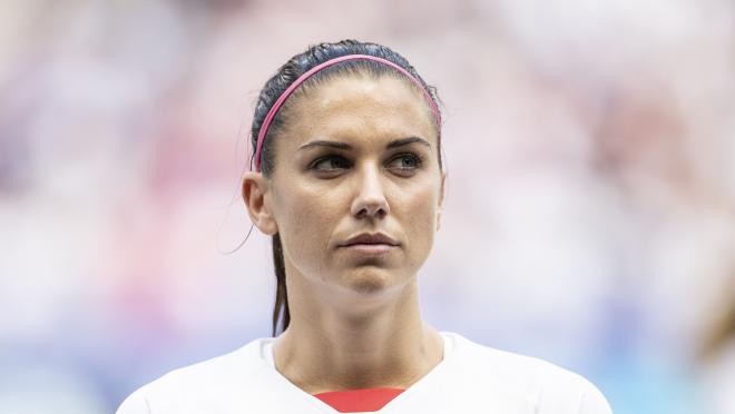 Alex Morgan Signs With Tottenham