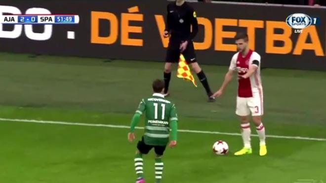 Veltman pretends to stop game for injury, sprints to goal instead