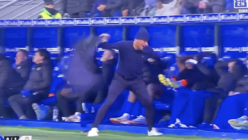 Alaves manager freak out